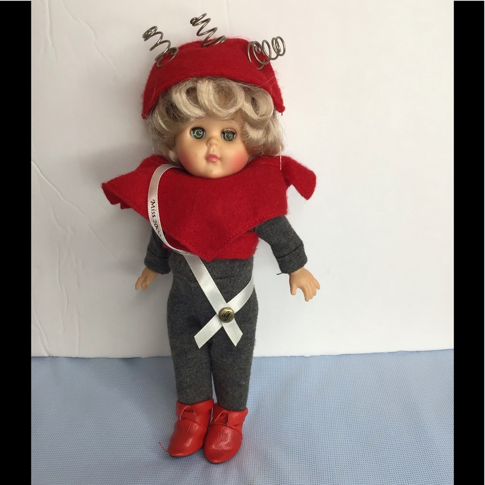 Vogue Miss 2000 Century Doll